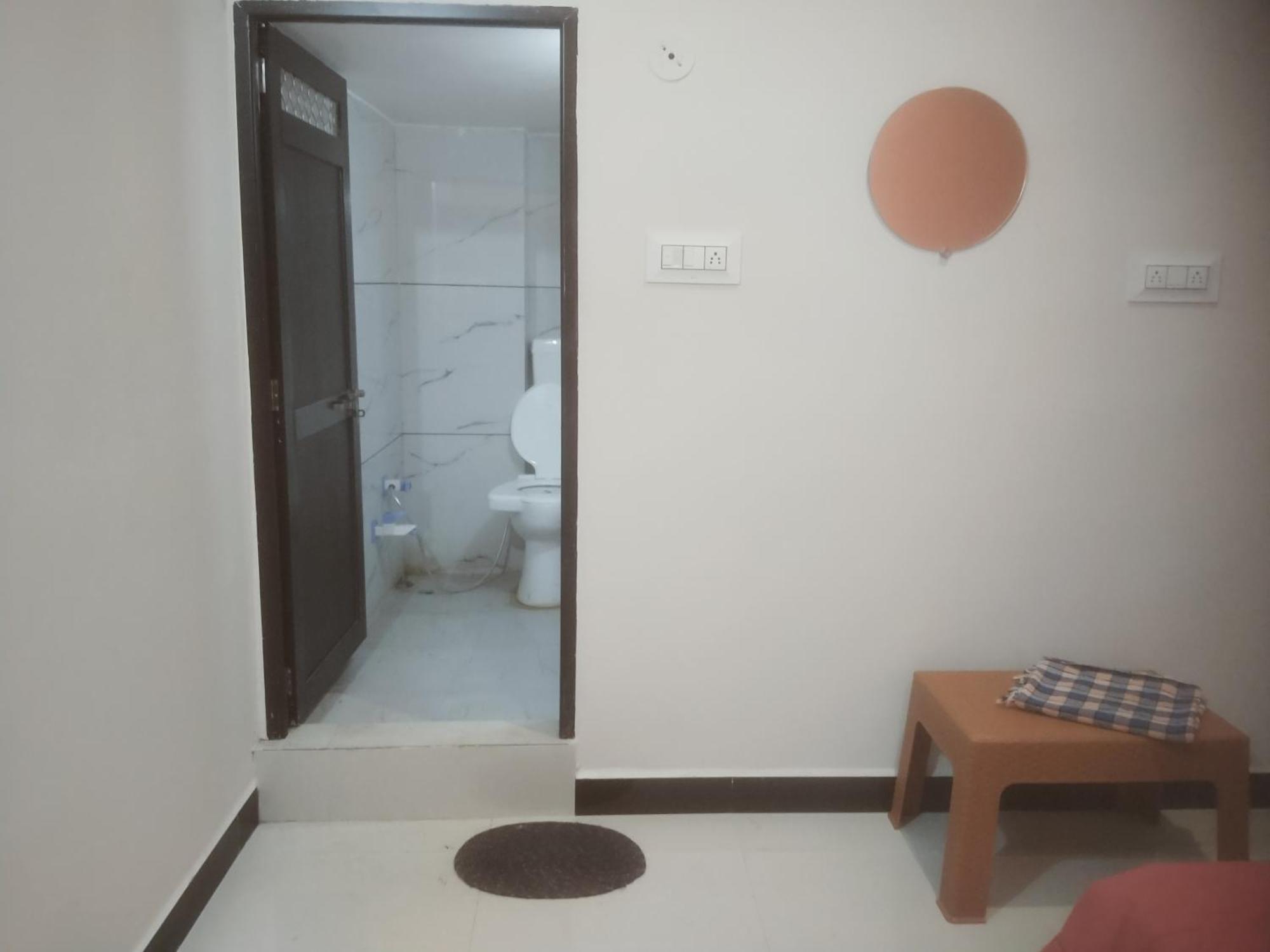 Shivlok Guest House Ujjain Buitenkant foto